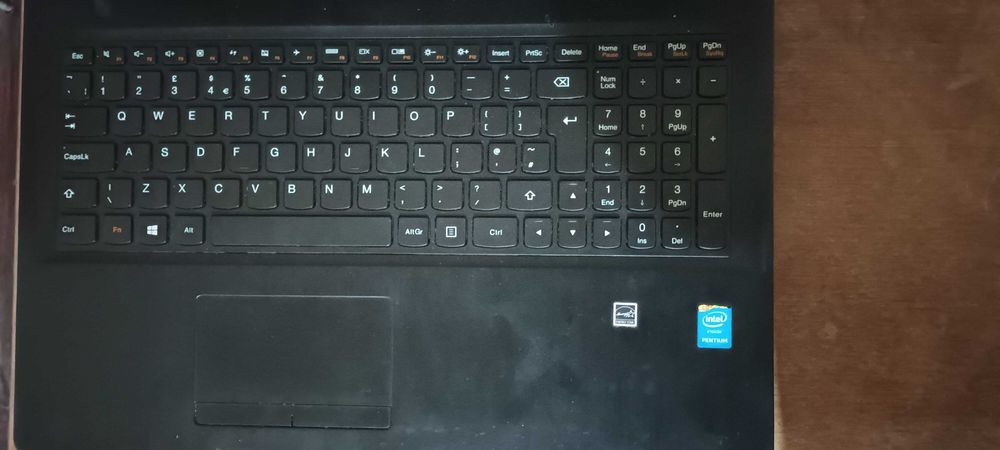 Лаптоп Lenovo G50-30 в добро състояние