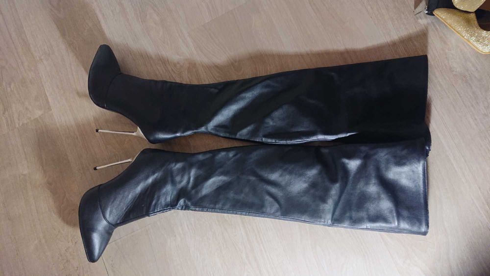 Cizme Overknee ShoeBidooShoes, toc metalic