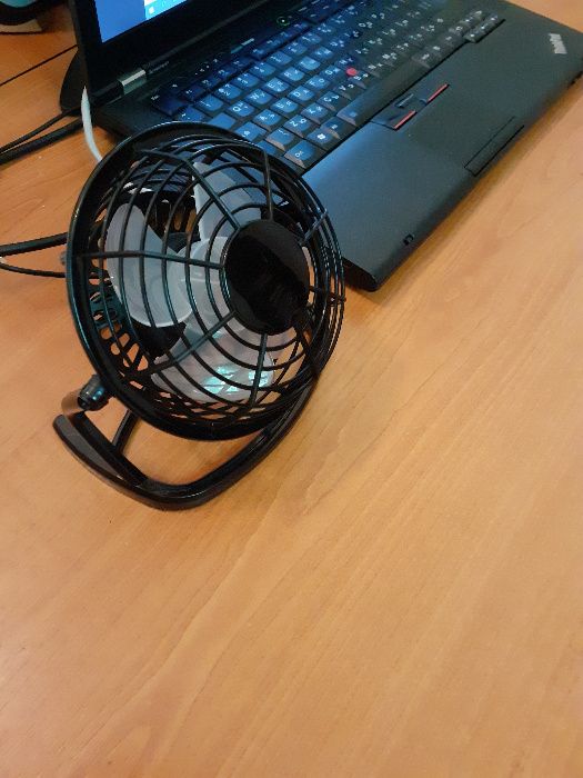 вентилатор настолен USB, тих и качествен, супер цена