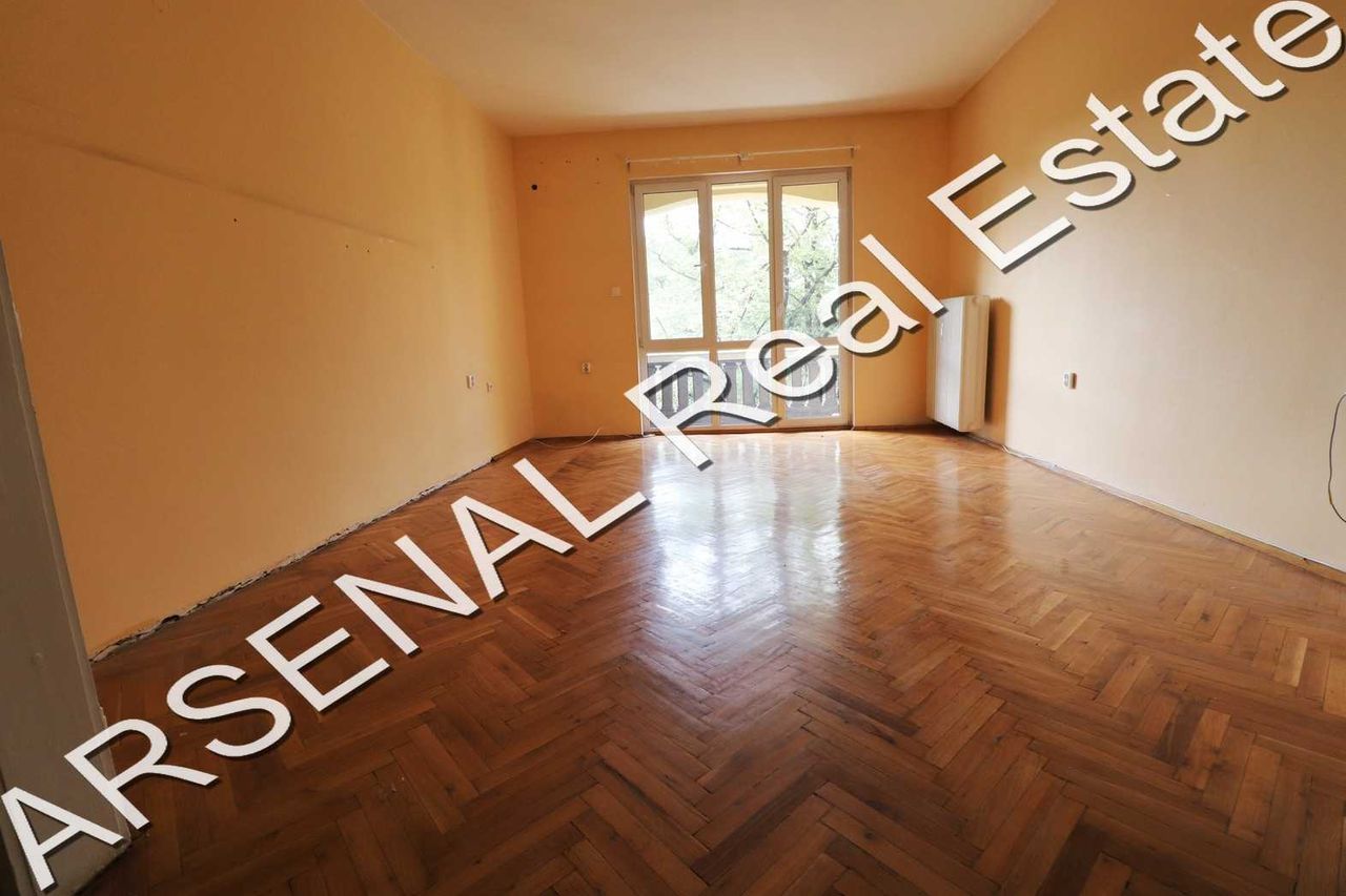 Дава се под наем Офис в София, Докторски паметник - 175 кв.м за 1000 € - Снимка #3