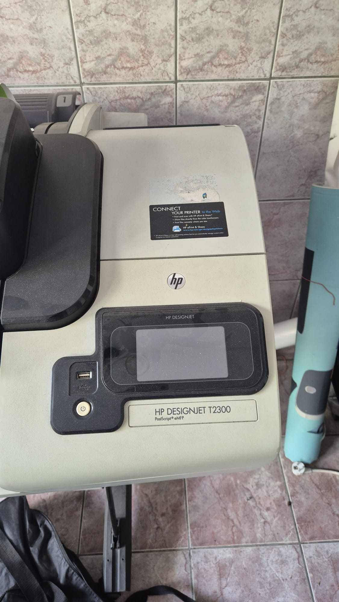 Imprimantă / Plotter HP DesignJet T2300 format A0, multifuncțională