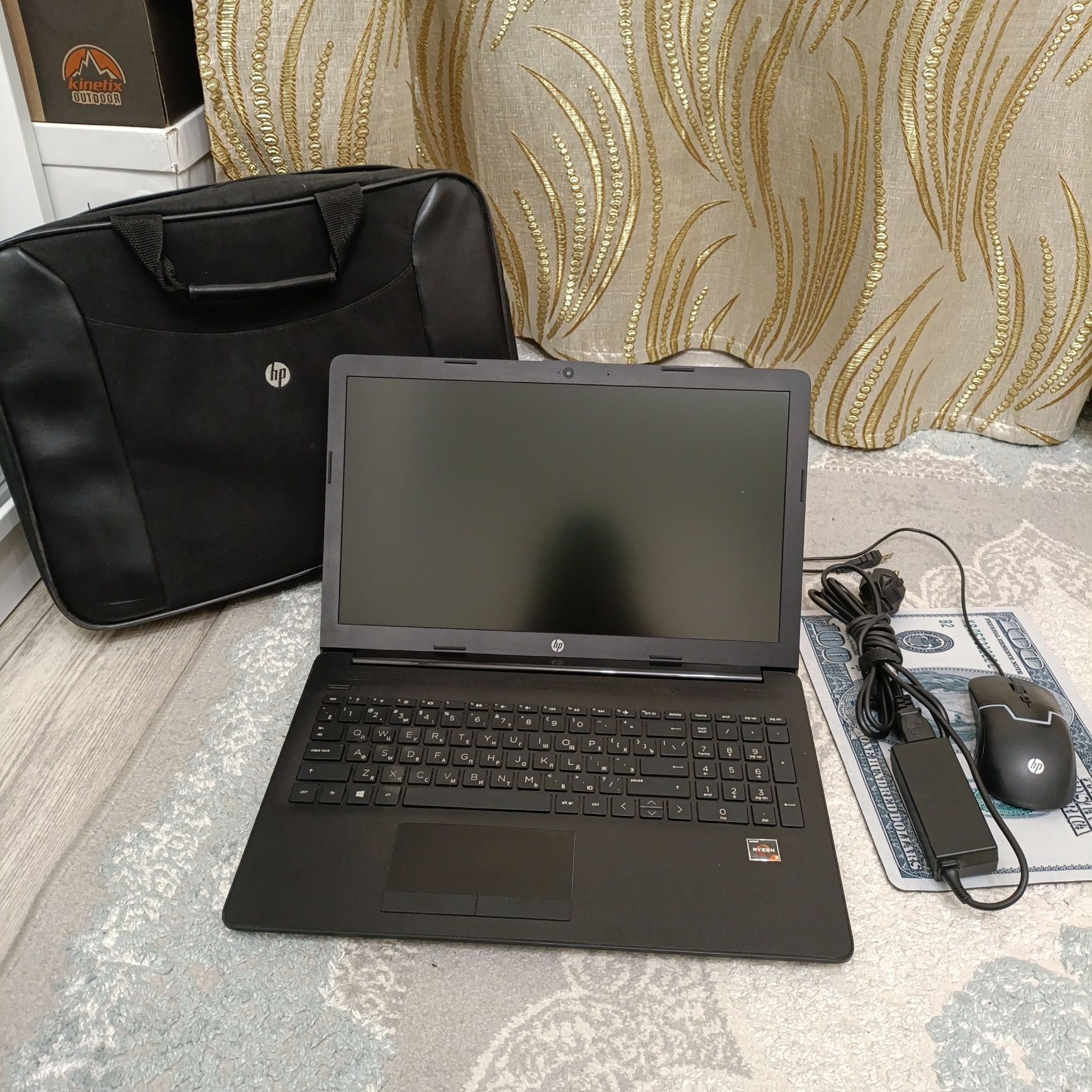 HP Notebook 15/SSD-128GB/ОЗУ-8ГБ/Работает шустро и быстро! Сумка