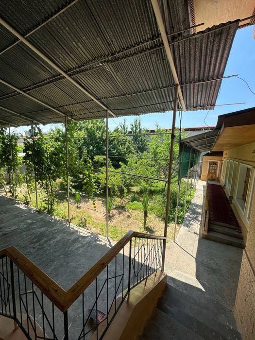 Урикзор 6 сотих 6 та хона ховли сотилади Срочно 20/30