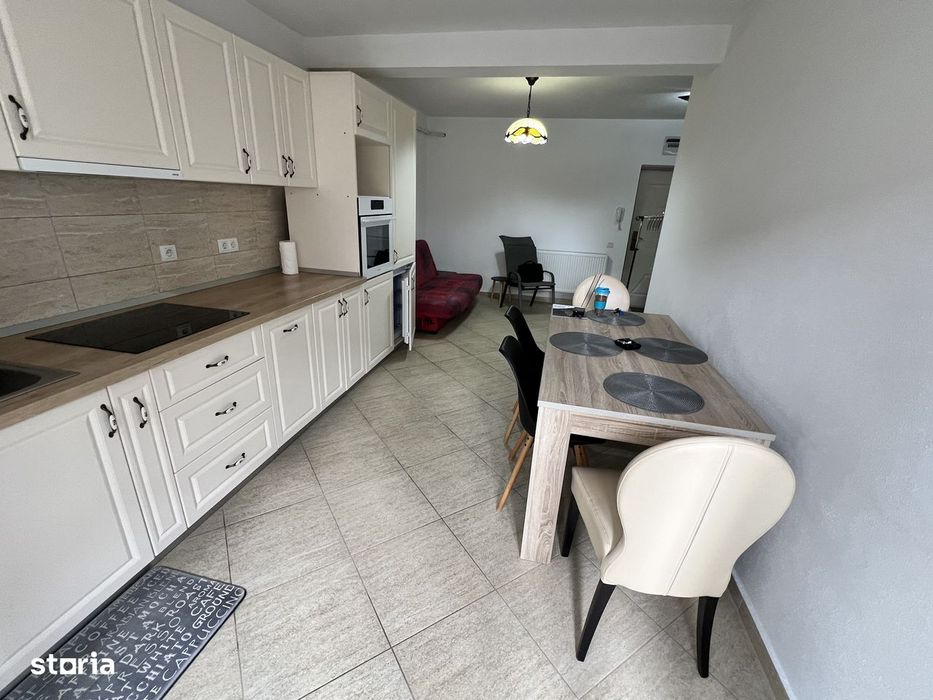 Apartament 2 camere,renovat cu gradina,zona Calea Cisnadiei