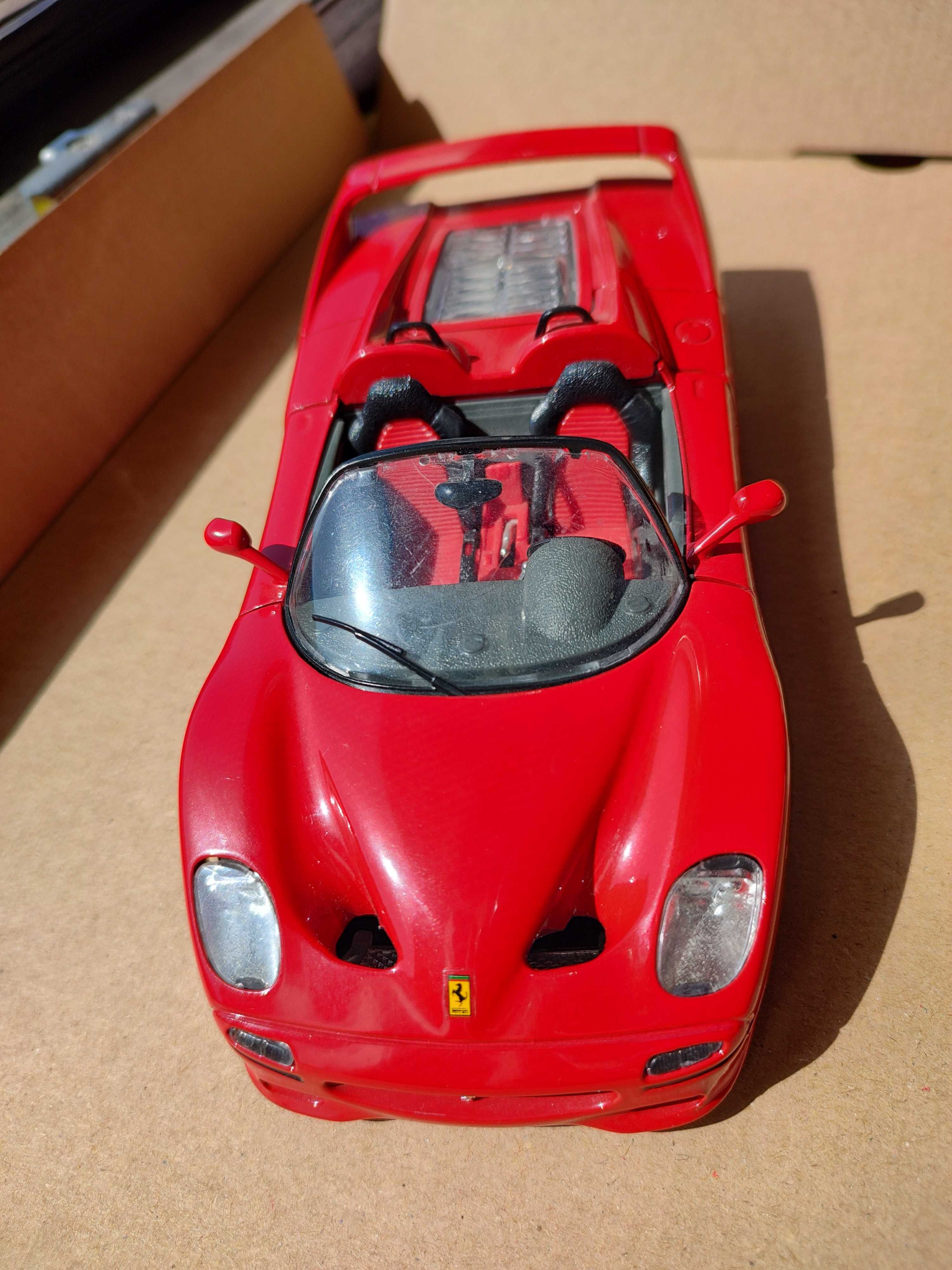 Macheta Ferrari F50 (1995) 1/24 Bburago Ferro