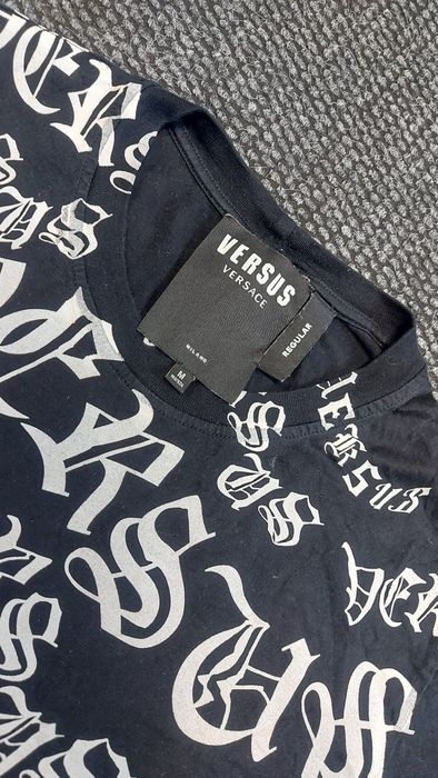 Versus Versace оригинална тениска M/L размер