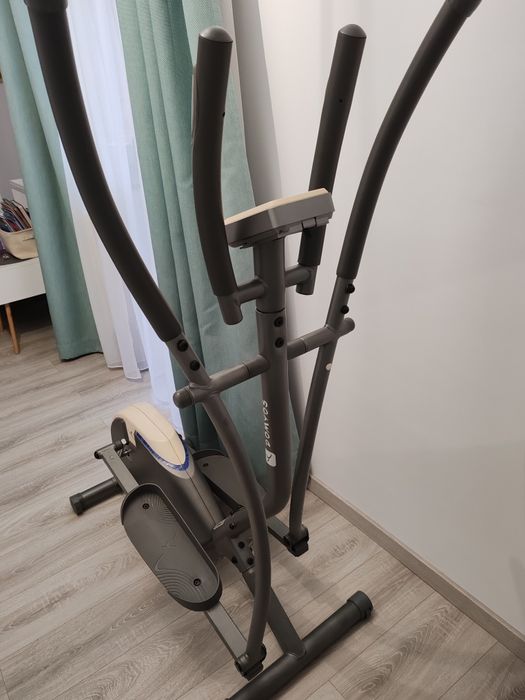 Vând bicicleta eliptica domyos ve430
