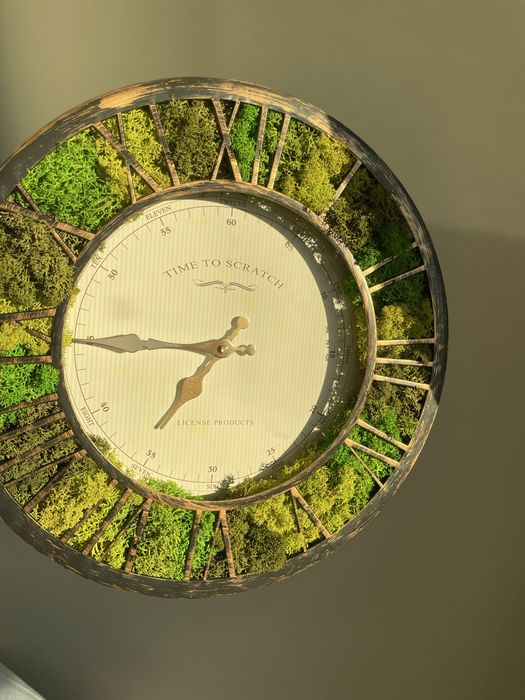 Картини и часовници със скандинавски мъх