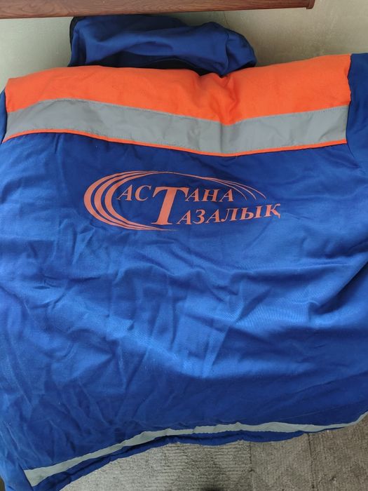 Продам Спецодежда зимняя очень тёплая