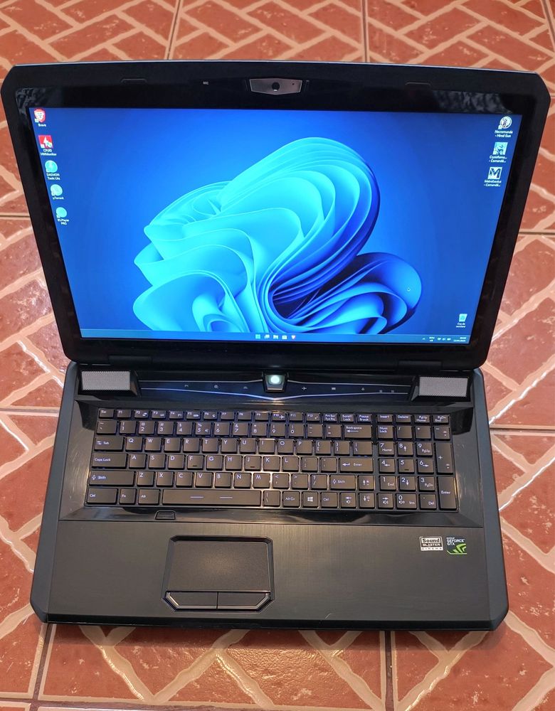 Leptop Laptop Gaming MSI GT70 16gb ram i7 ssd Nvidia 770m