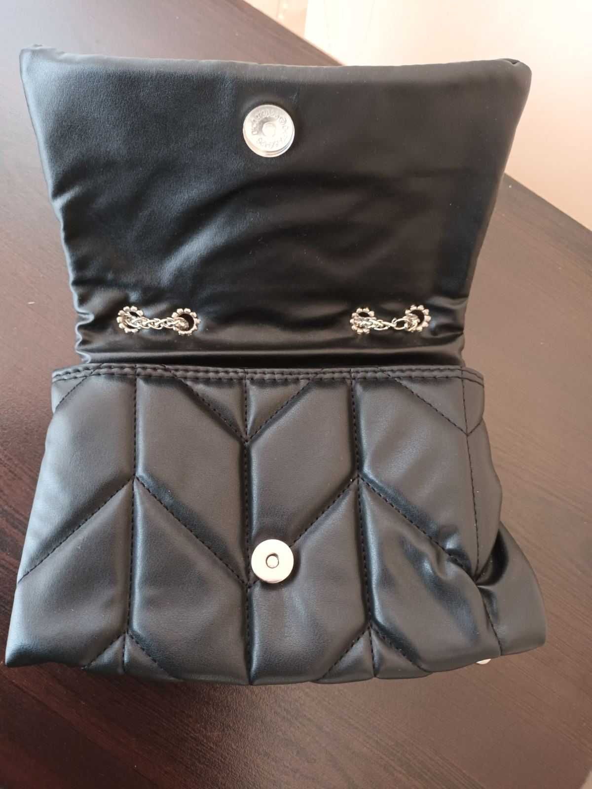 НОВА елегантна дамска черна чанта, Спиди