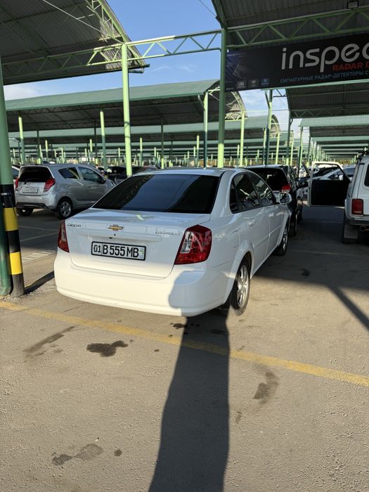 Холати яхши мошинани  капоти алмашган халол юргани 110000