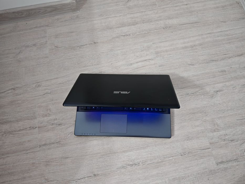 Laptop Asus X55A