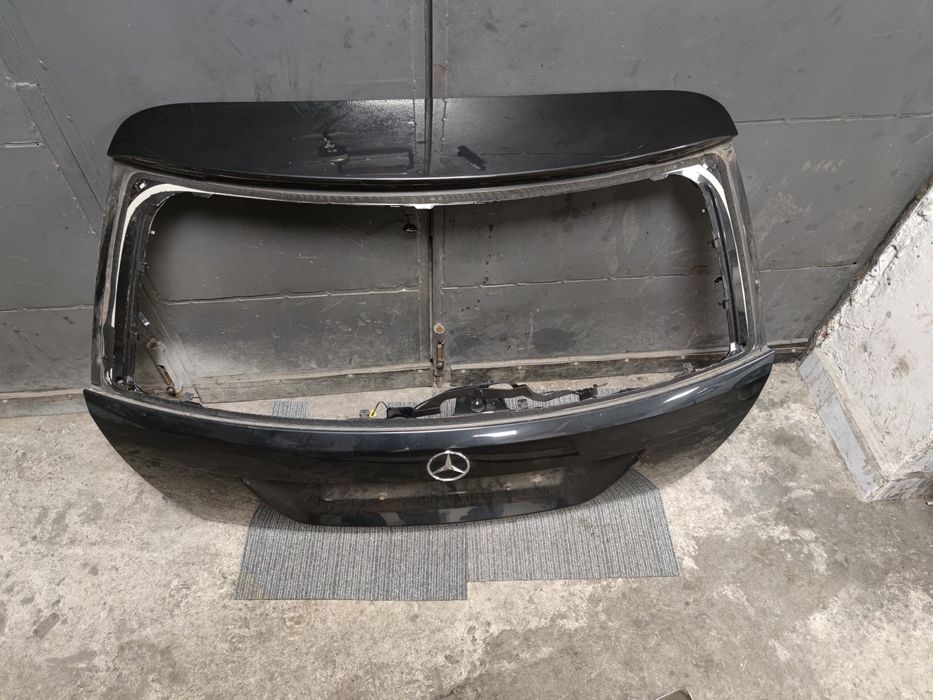 задна капак Мерцедес W204
