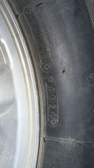 Нови зимни гуми Lassa с джанти за Киа Соренто 4бр.