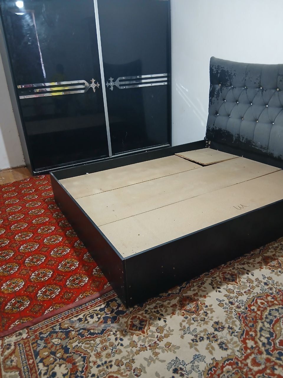 Hovli joy ijaraga beriladi.