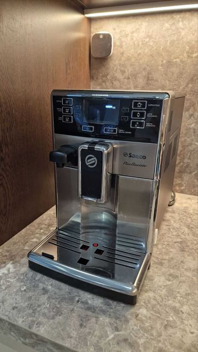 Кафе машина Кафеавтомат Philips Saeco PicoBaristo