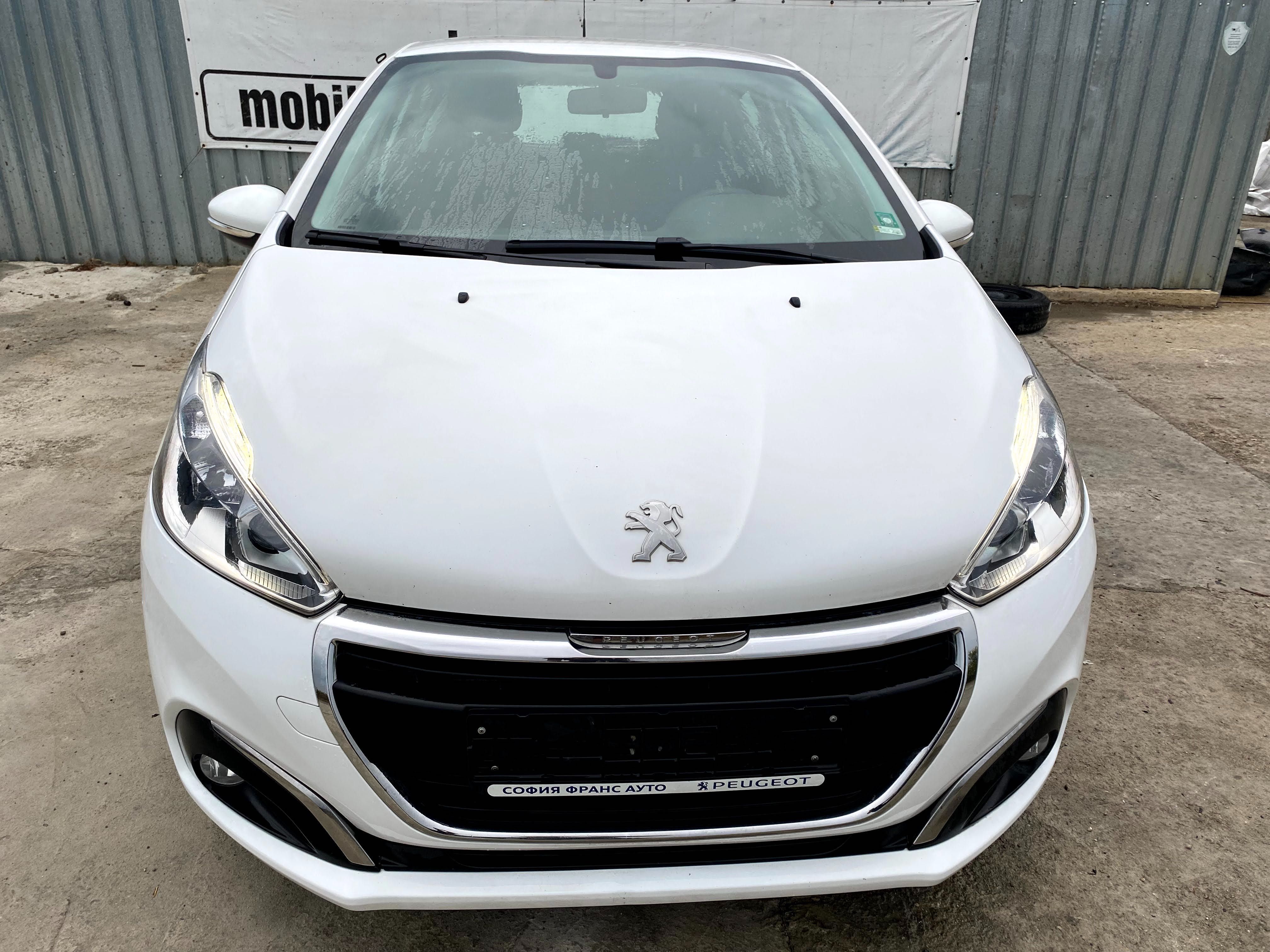 Пежо 208 1.2i VTi, 82 кс., 5 ск., 2018г., 90 000 км., двигател HMZ