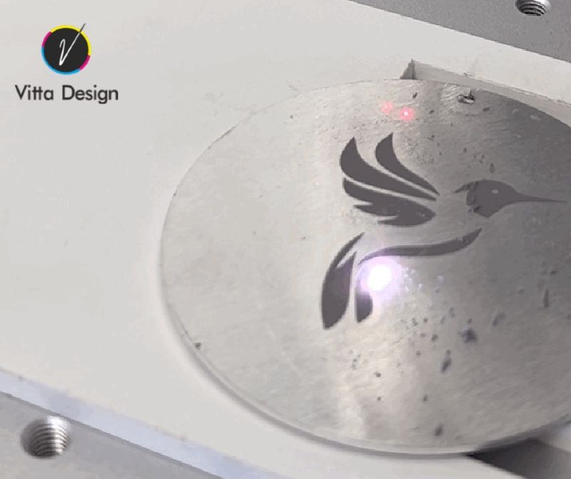 Лазерно гравиране върху метал