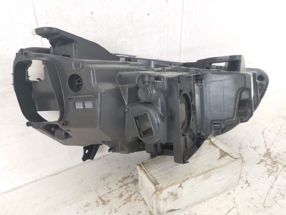 Корпус На Фар Ляв Лед Опел Инсигния Б / Opel Insignia B [ - ] В Добро