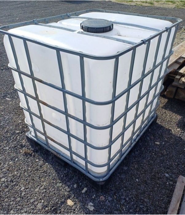 Bazin Bidon IBC de 1000 litri CURAT