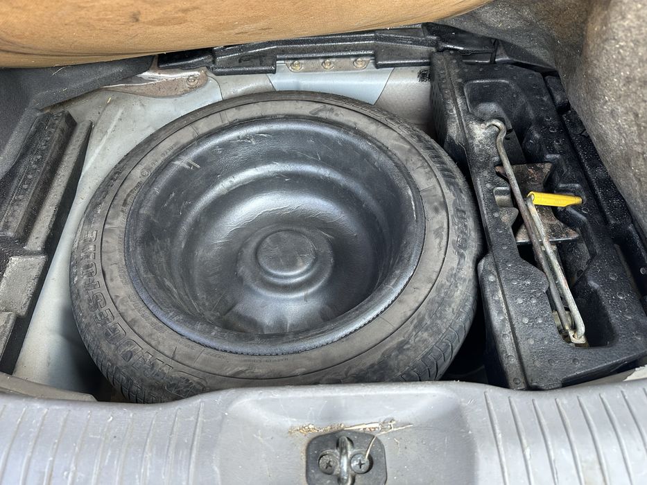 Nissan Almera Tino 1.8