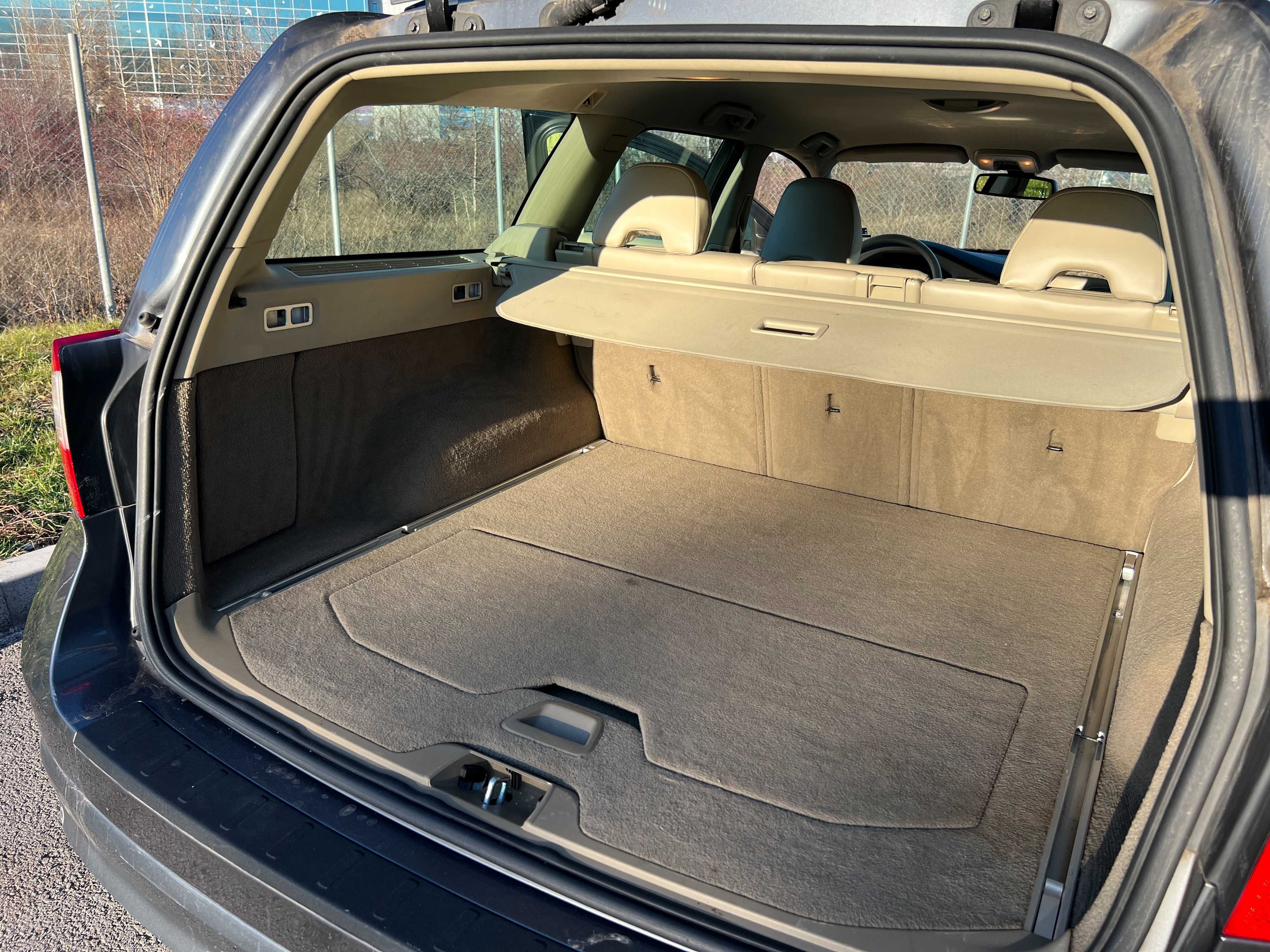 Volvo V70 + комплект летни гуми