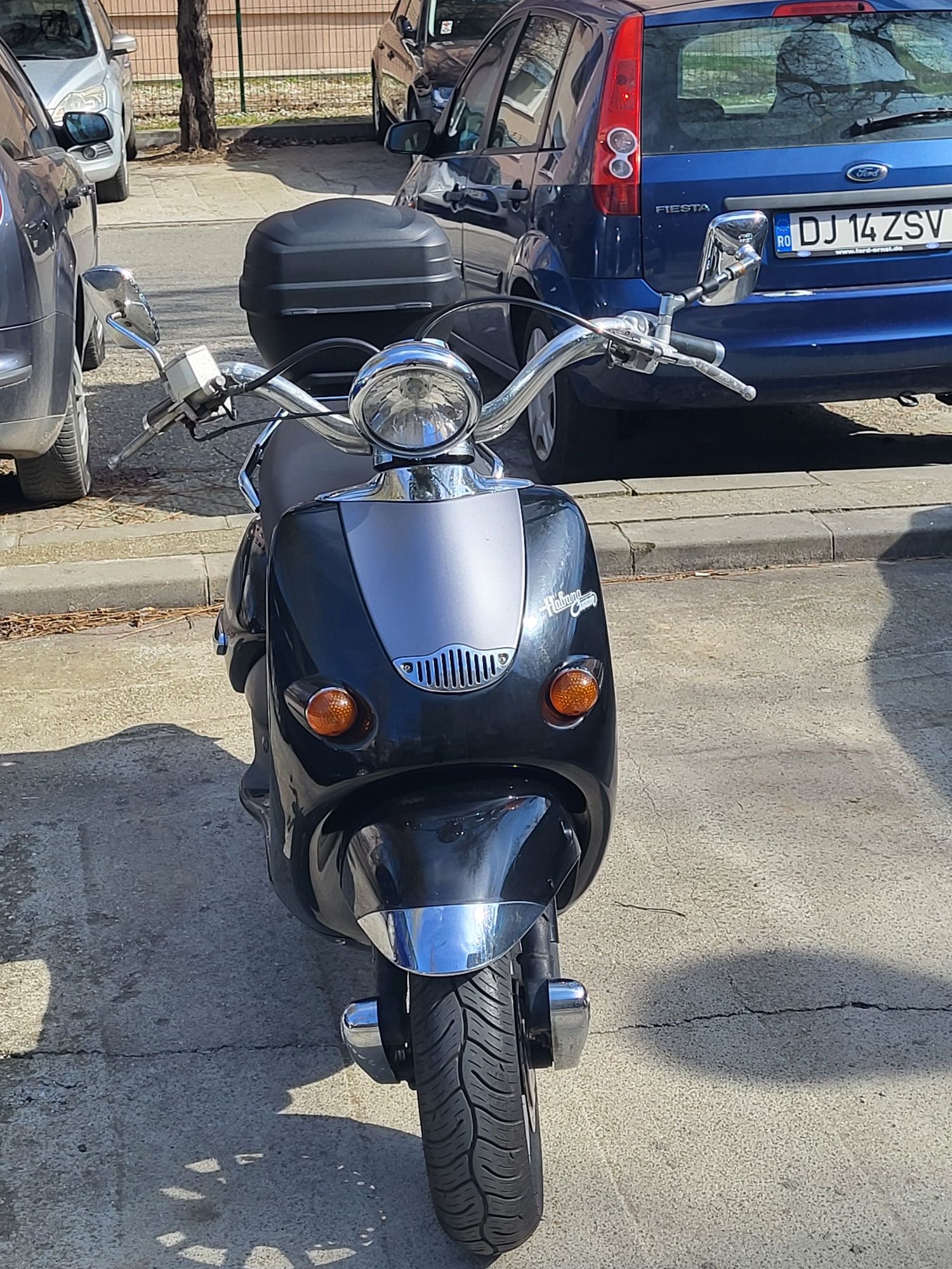 De vânzare Aprilia 49 cm