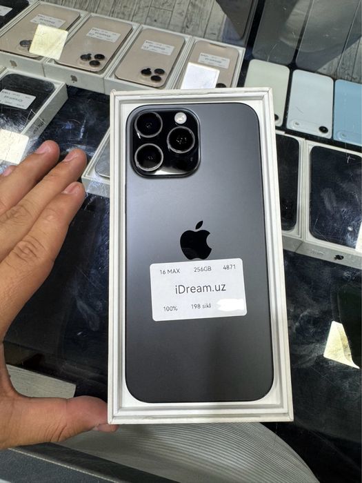 iPhone 16 pro max 256 black