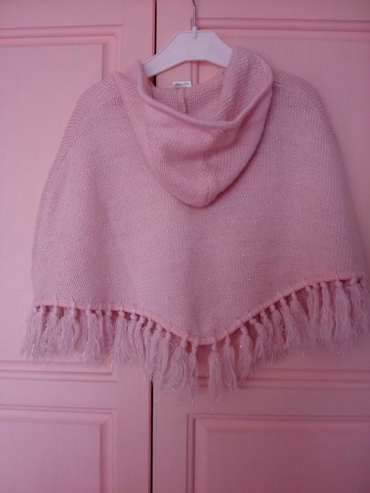 Пончо - страхотен модел за малки принцеси