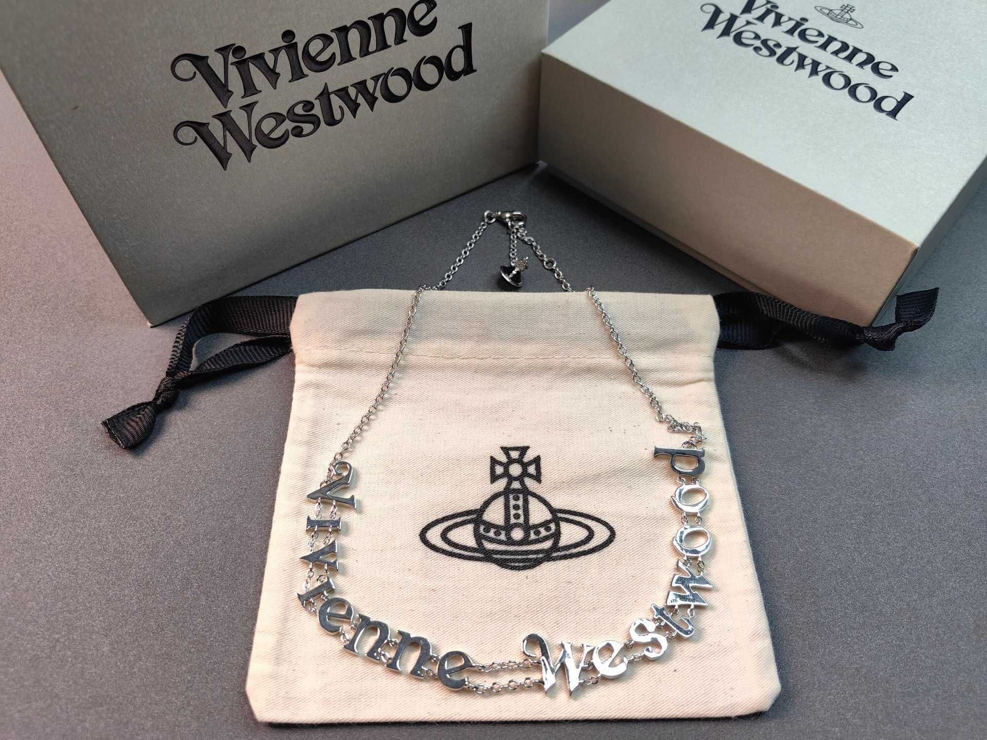 Vivienne Westwood гердан