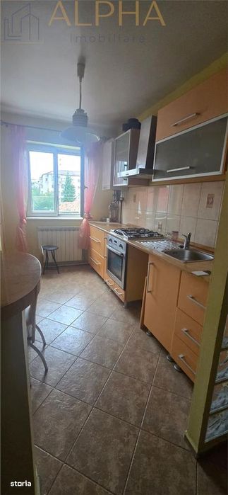 Apartament 3 camere de inchiriat