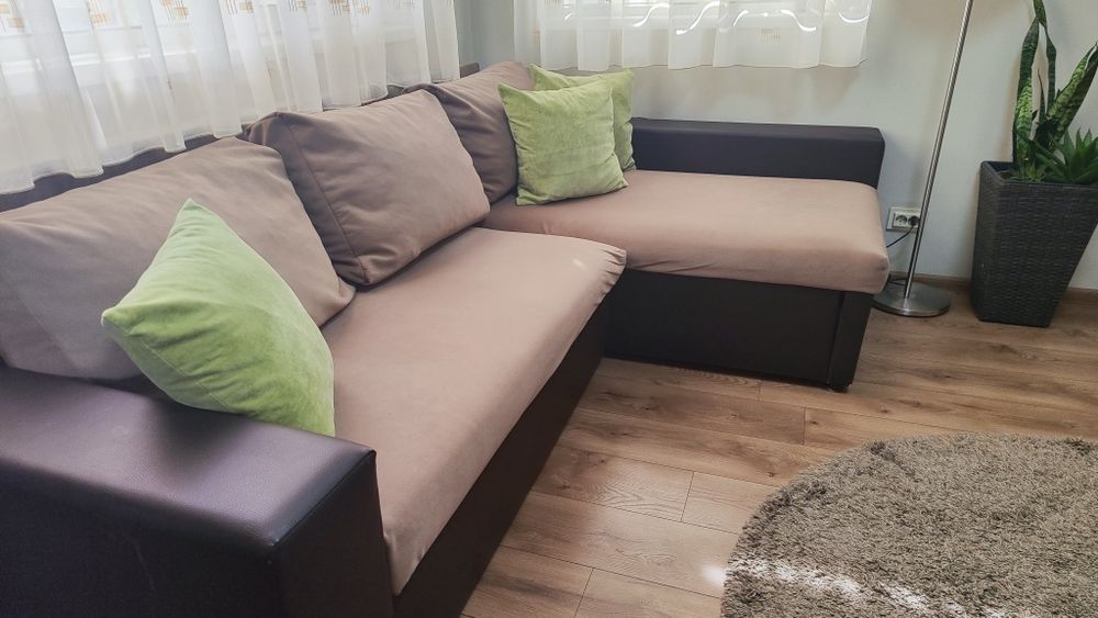 Продавам Ъглов диван