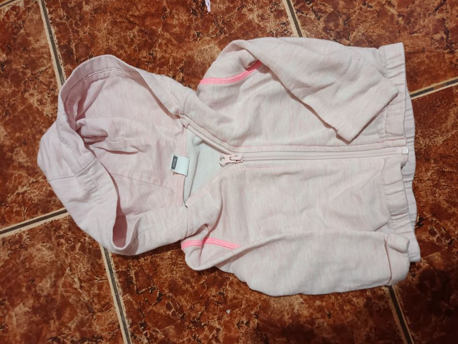 Лот 6-9 месеца за момиче