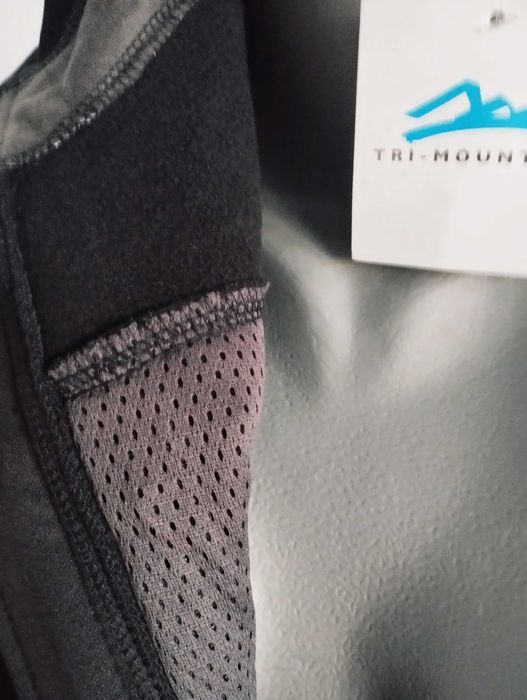 Мъжко ветроустоичиво и водоустойчиво яке чисто ново