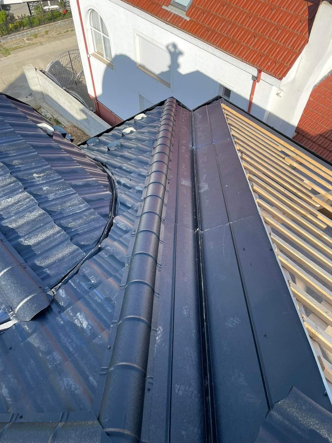 Tigla metalica jgheaburi reparatii terase foisoare accesorii