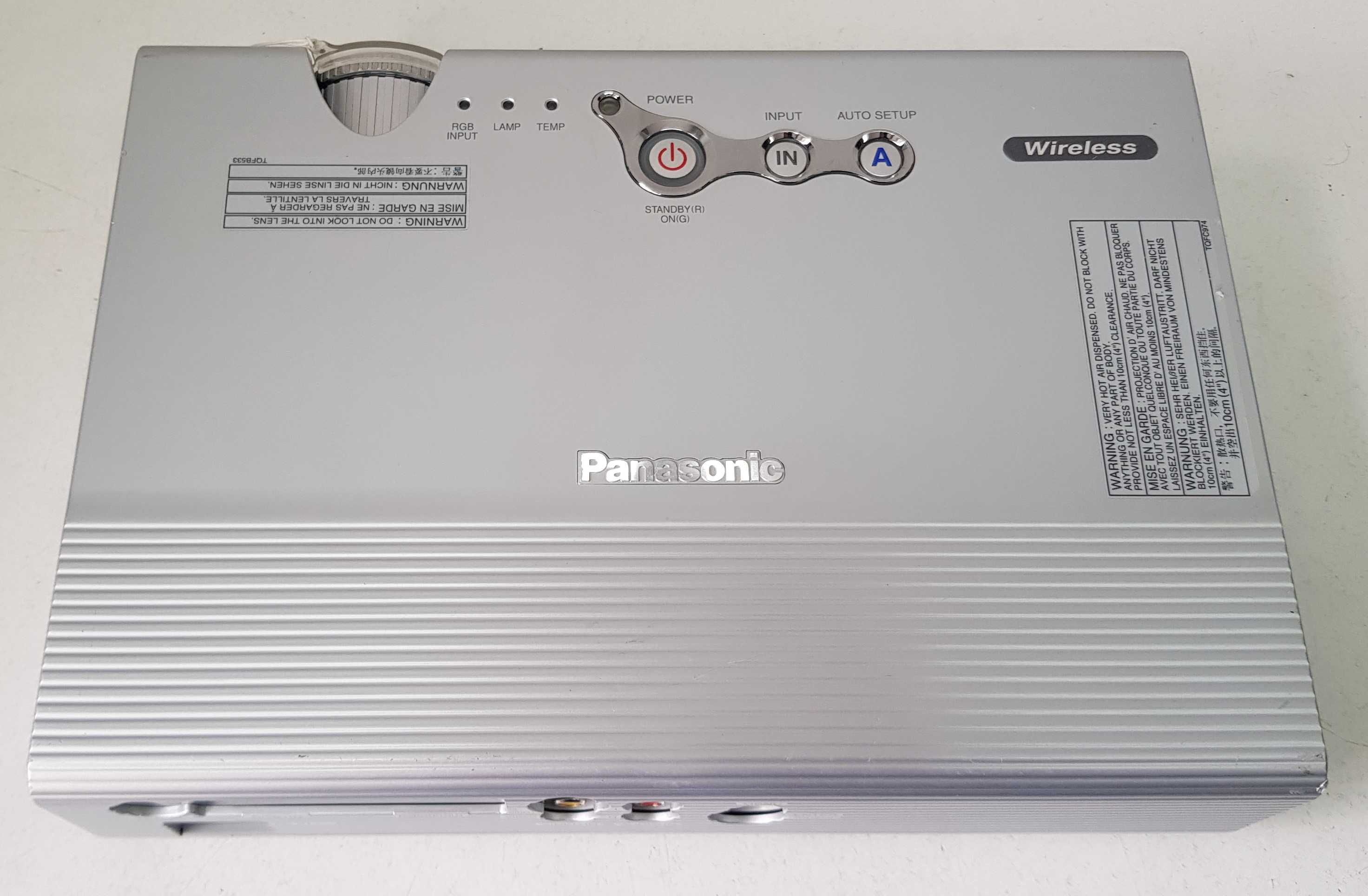 Panasonic PT LB 20 NTU film muzica video terasa acasa wireless PC
