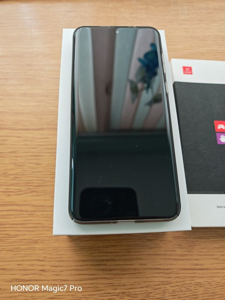 Продавам HUAWEI P60 Pro