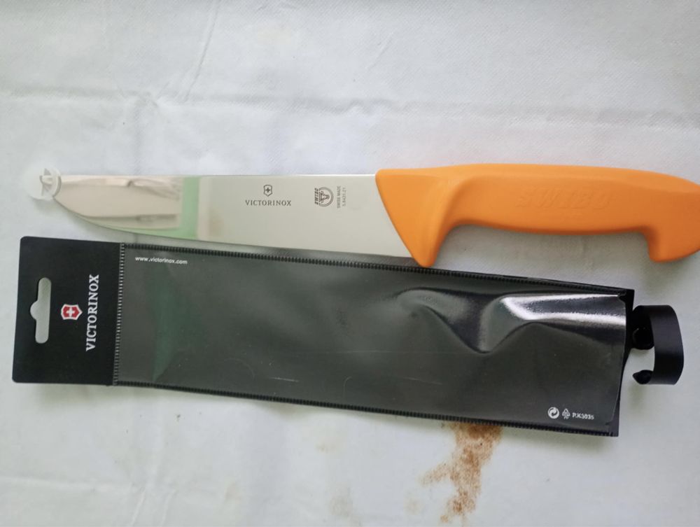 Victorinox чисто нови