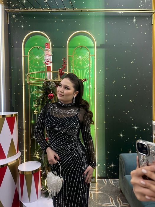 Вечернее платье.Состояние как новое.надевалось всего один раз.