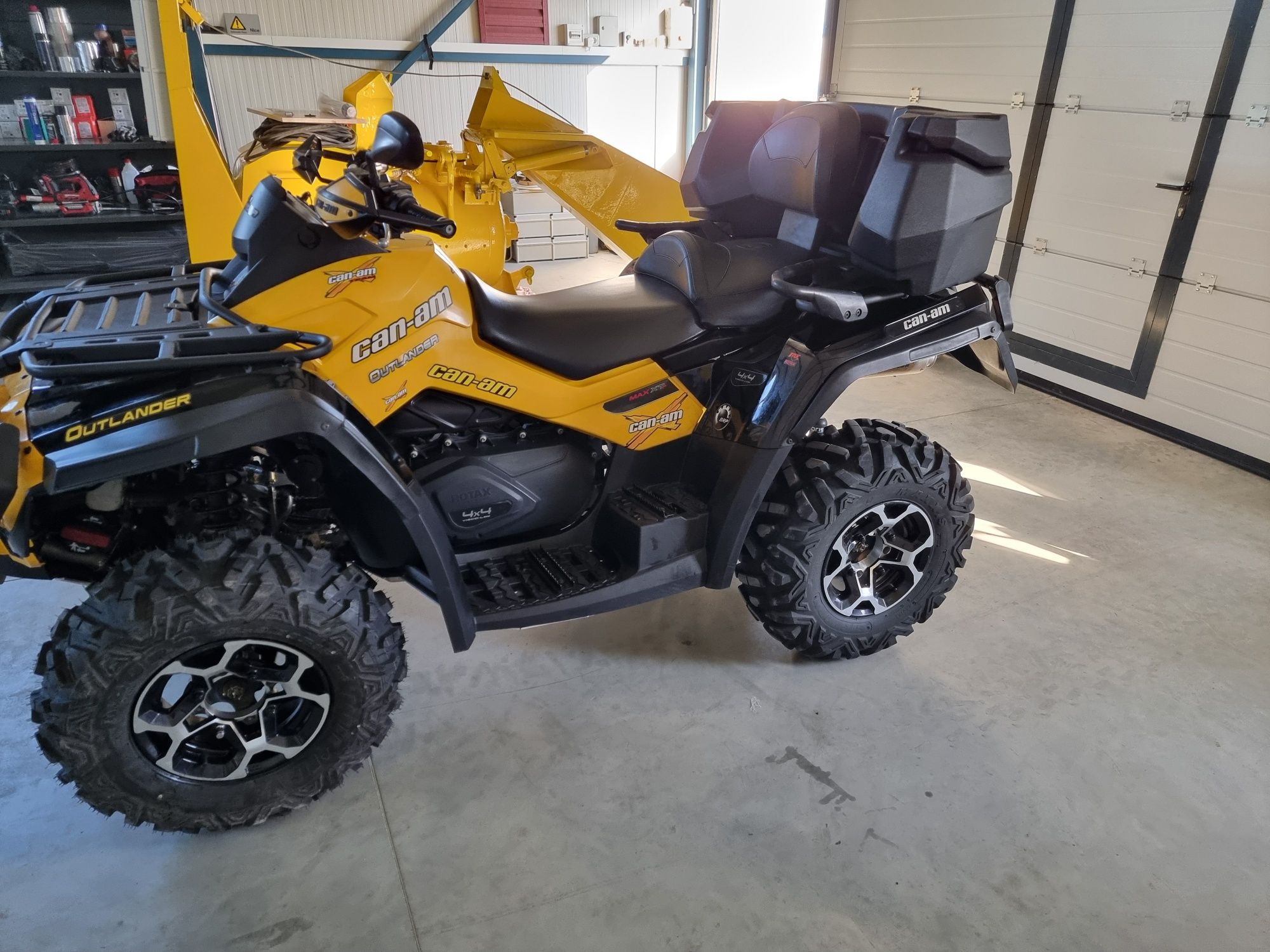 Can am 2012 800r