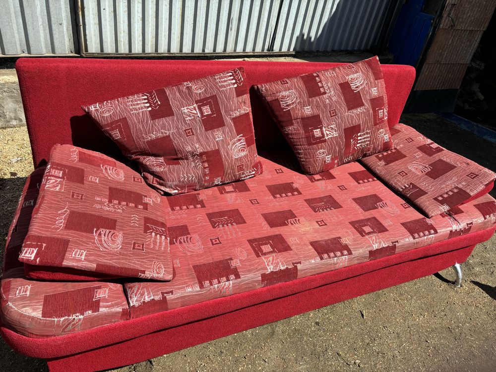 Продам диван (софа)
