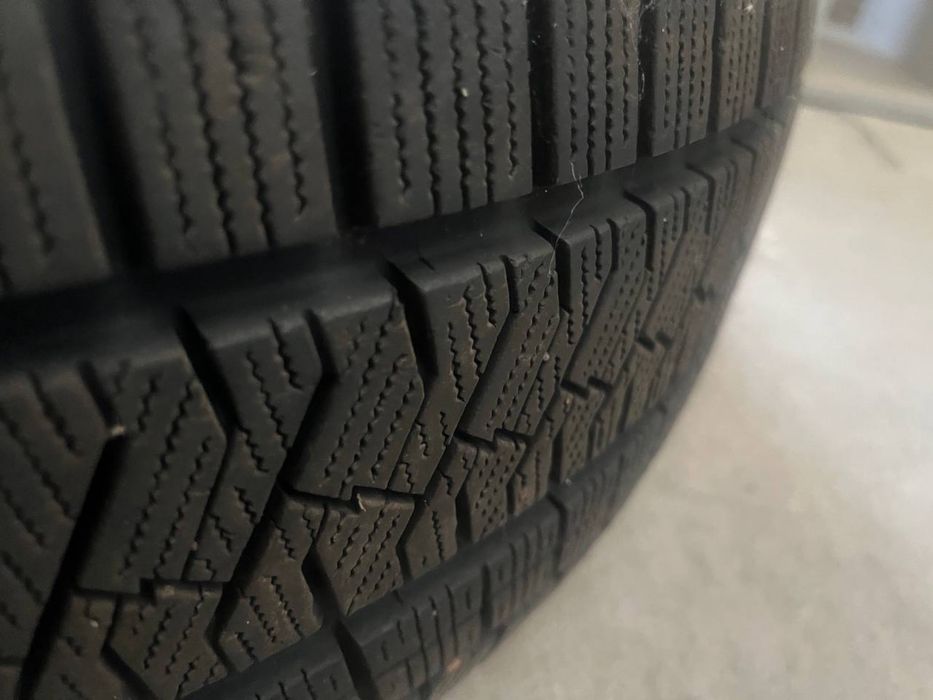 продаю шины Triangle Trin зимние