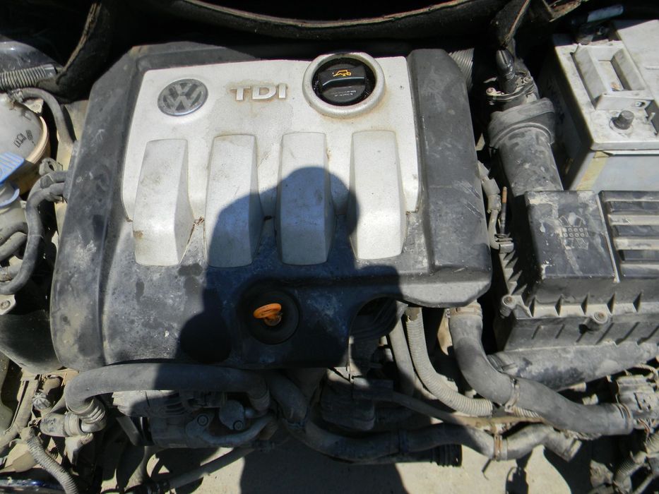 Dezmembrari  VW TOURAN (1T)  2003  > 2010 1.9 TDI Motorina