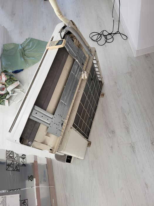 Aer conditionat AC 12000 btu NORDSTAR in stare buna de functionare