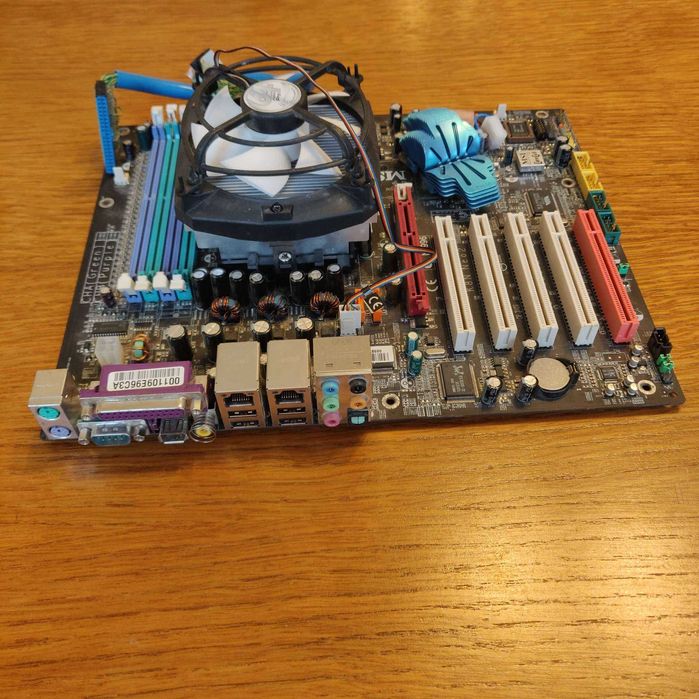 Motherboard, placa de baza, GIGABYTE GA- 945GZM-S2