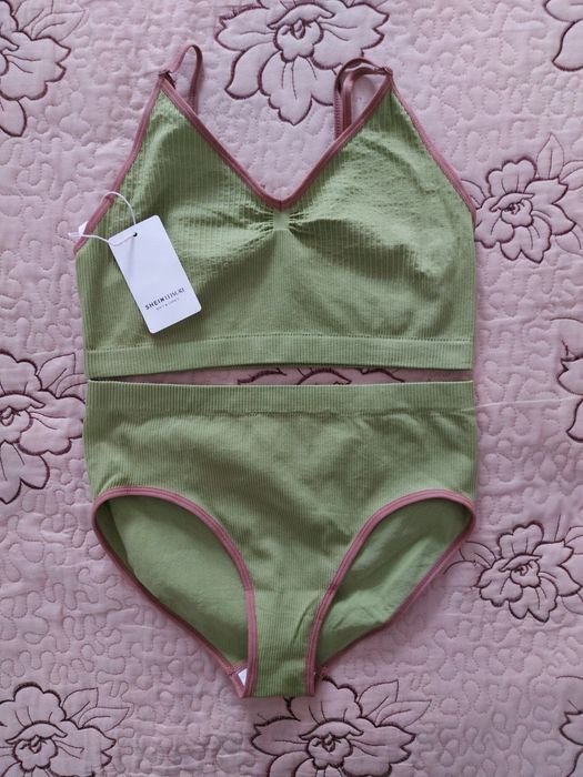 Set Shein sutien și chiloți tricotați fără cusături, culoare verde - L