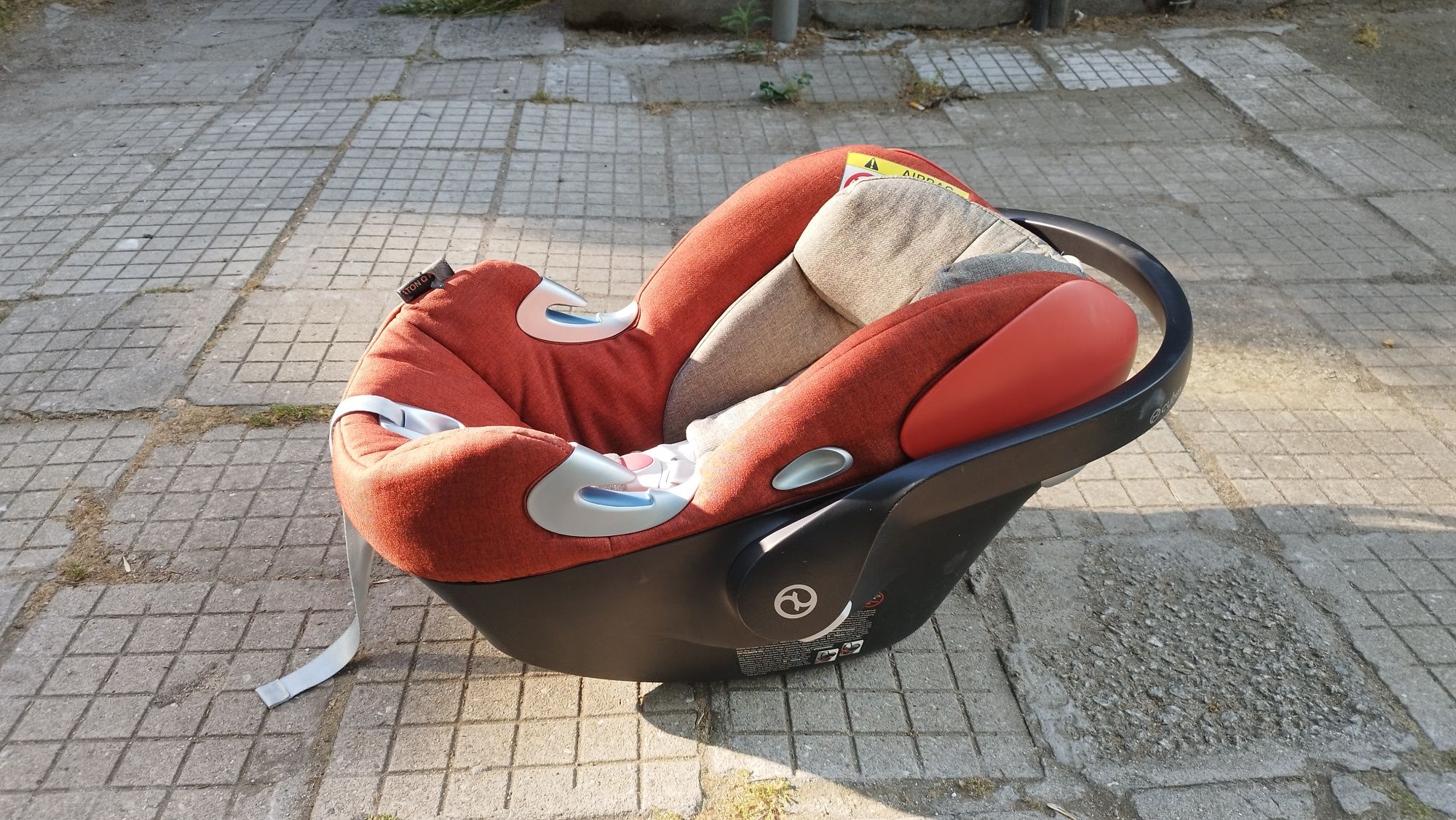 Бебешки кош за кола cybex aton q