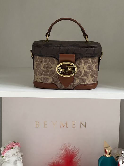 Продам новинку сумочку от Coach