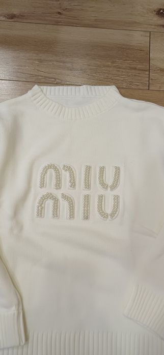 Pulover dama Miu nou